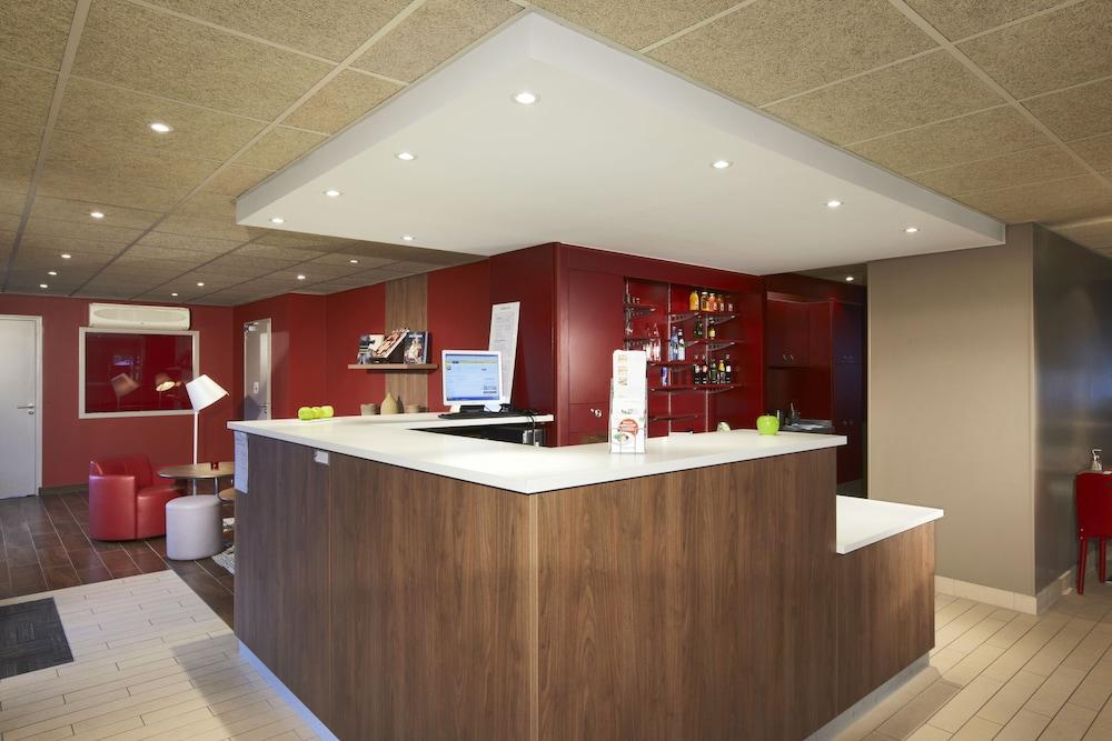 Campanile Evry Est - Saint Germain Les Corbeil Hotel Exterior photo
