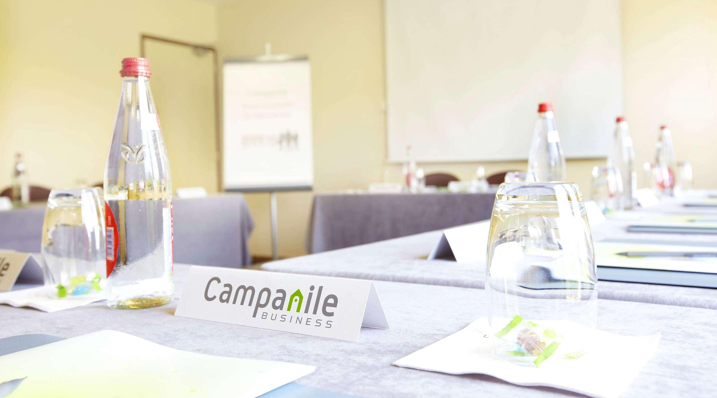 Campanile Evry Est - Saint Germain Les Corbeil Hotel Exterior photo